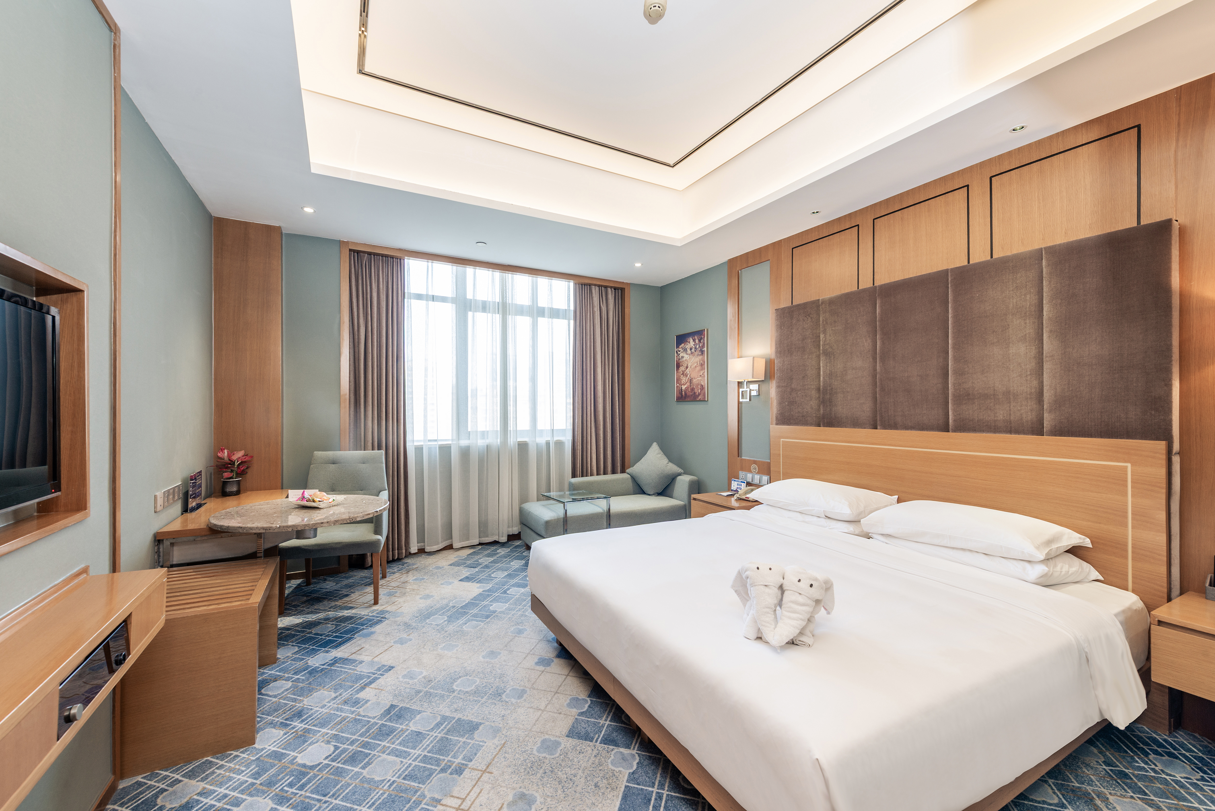 优选豪华大床房