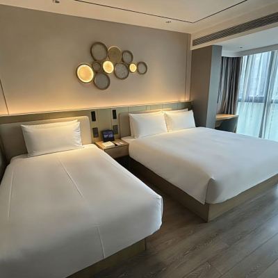 豪華家庭房（智能投屏＋獨立冰箱） 桔子酒店（上海外灘中山南路店）優惠