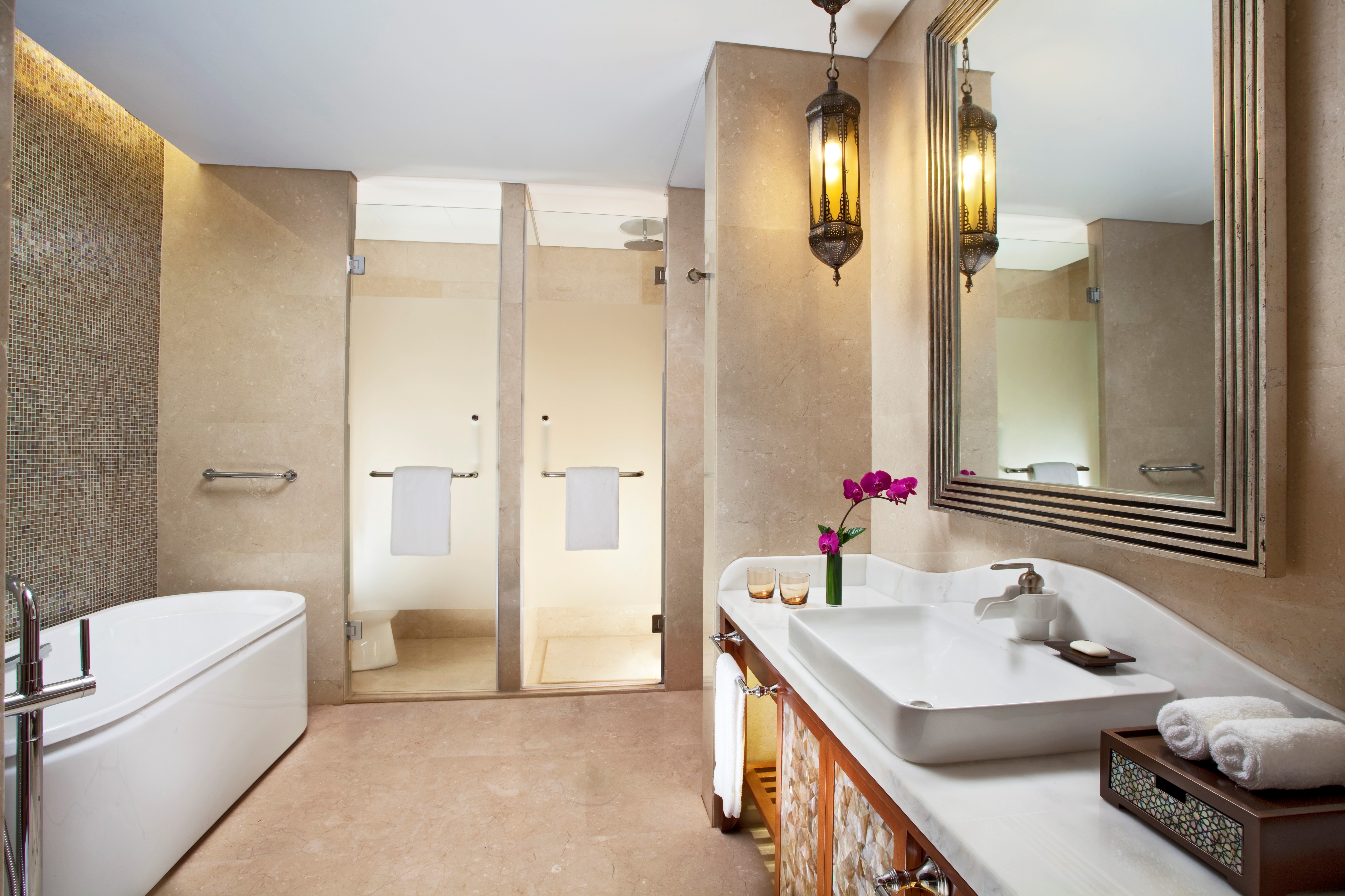 “衣然新尚”豪华大床房