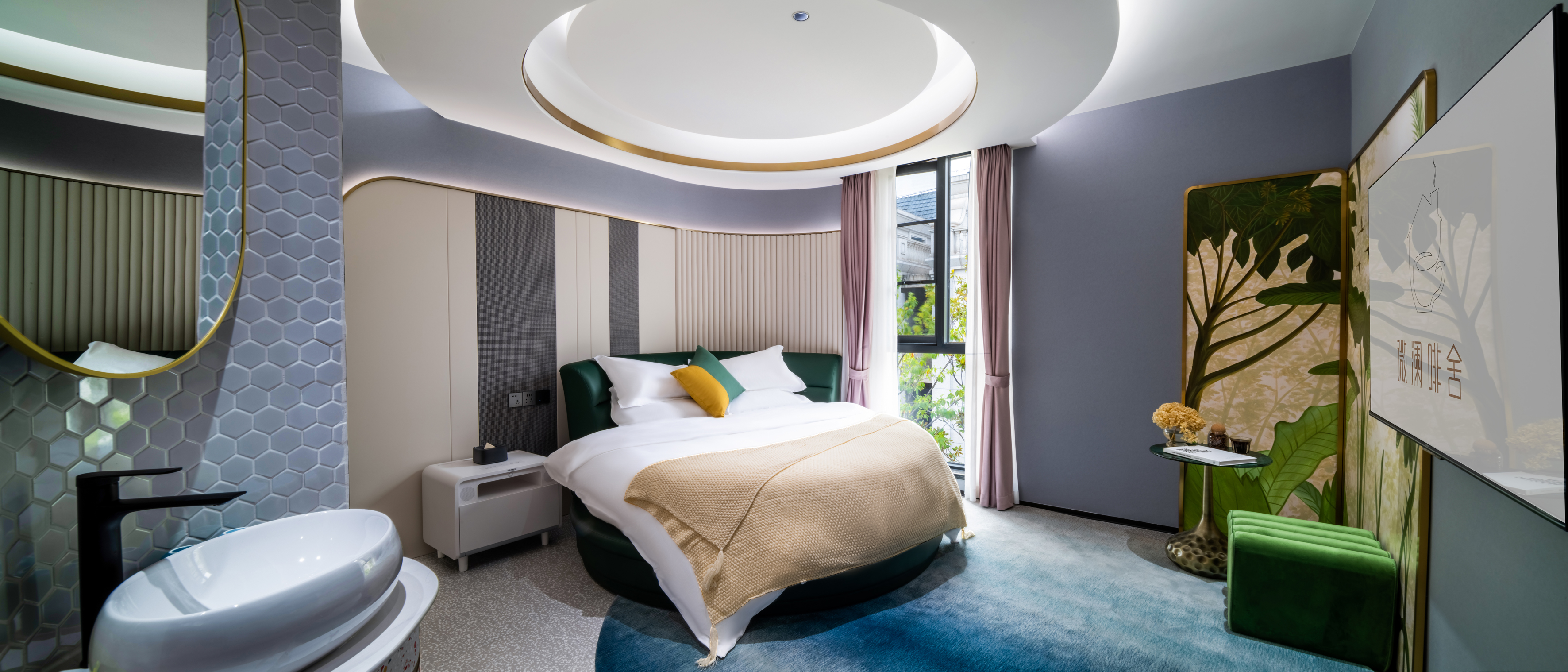 铁皮卡浪漫大床房（淋浴软水恒温+零压床垫+语音智能）