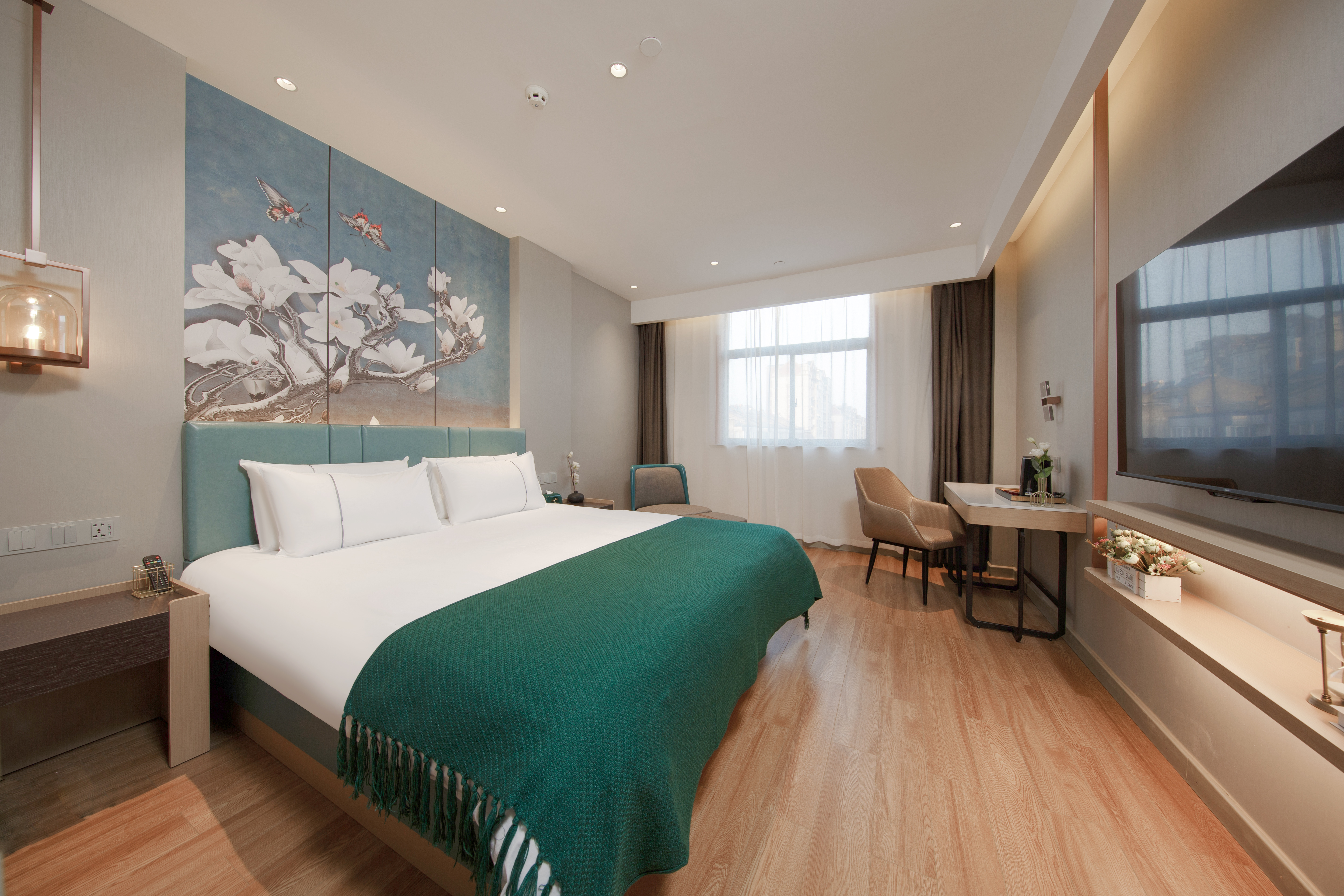 零压轻雅大床房