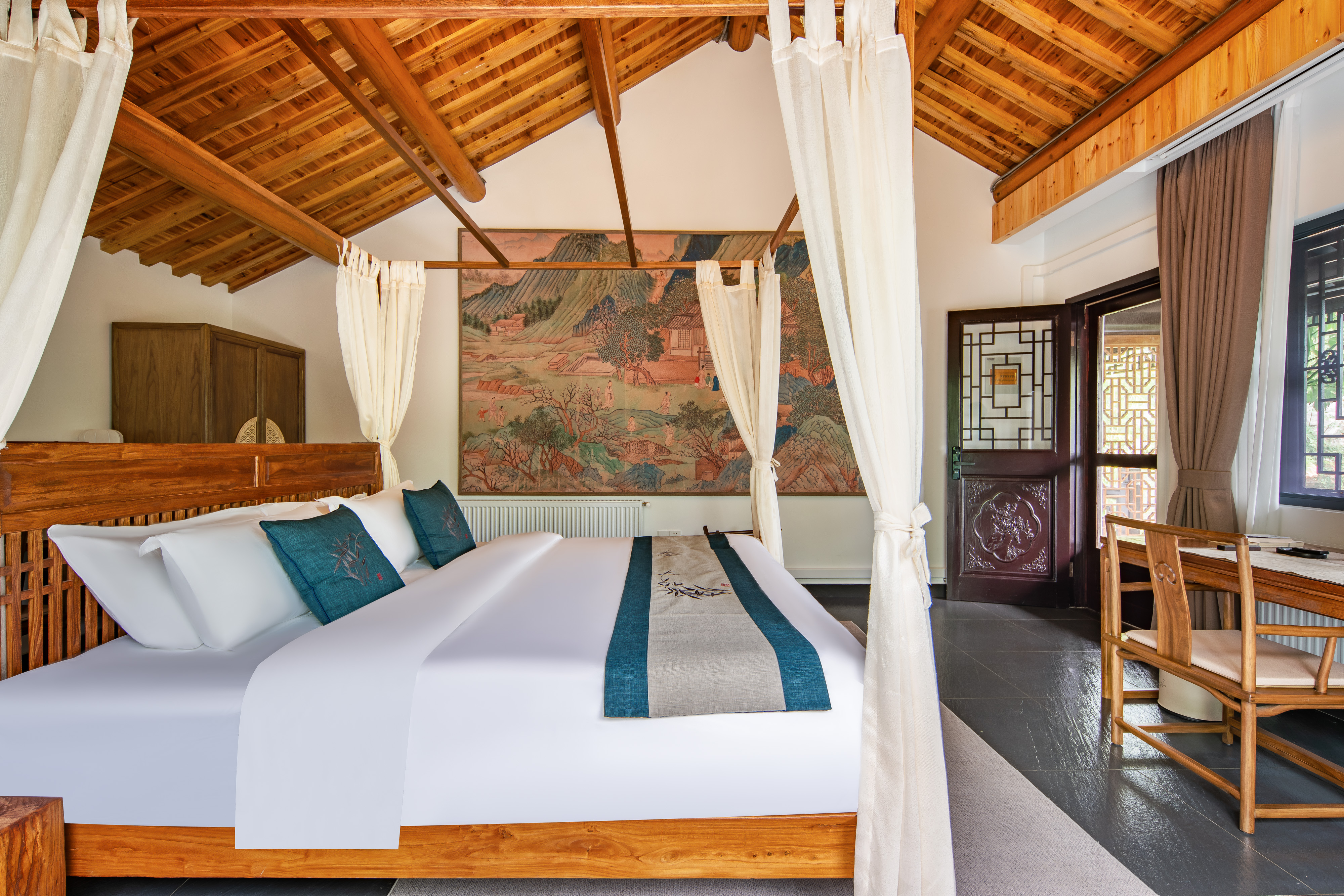 竹里·大床房（全屋暖气+观景露台+巨幕投影+豪华浴缸）