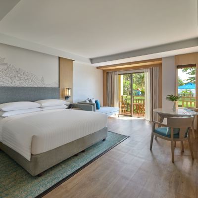 大型客房海景特大床直通海濱帶露台 普吉島美林海灘萬豪度假飯店優惠