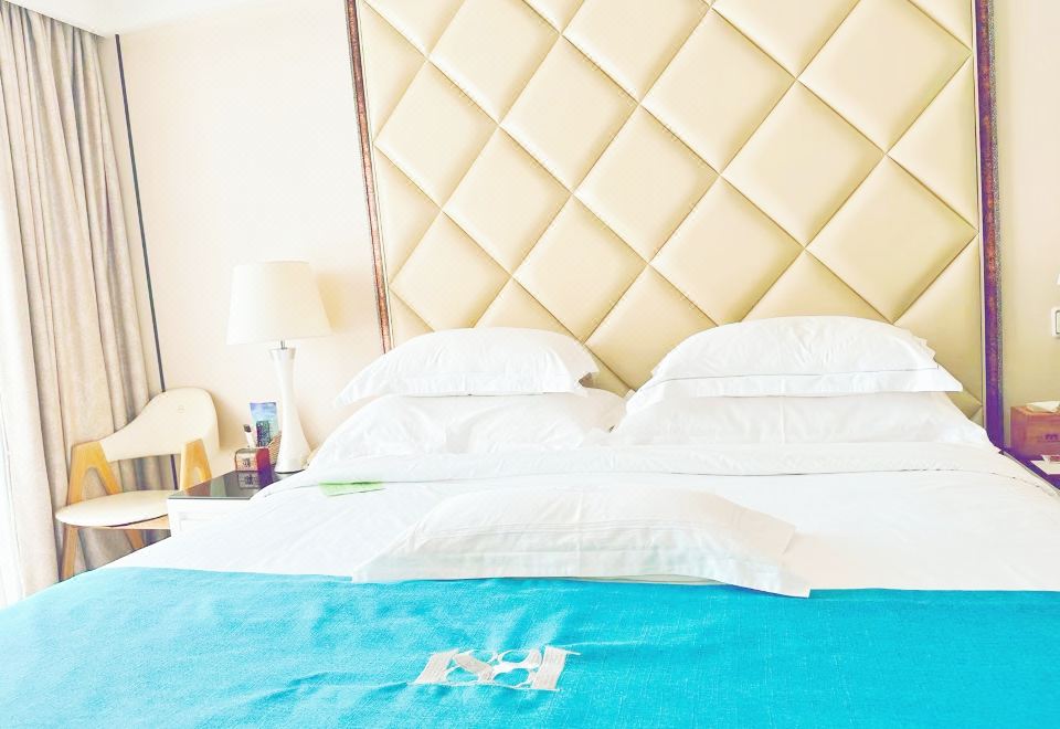 法欧湖景养生套房