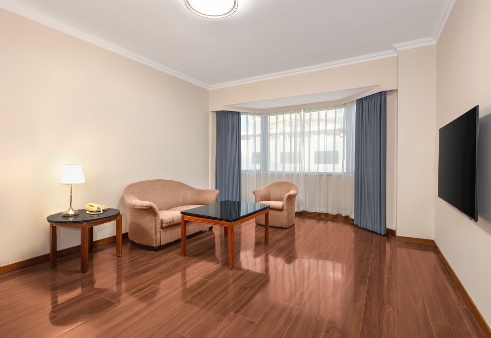 Beijing HWA HotelVIP Suite-Queen Bed