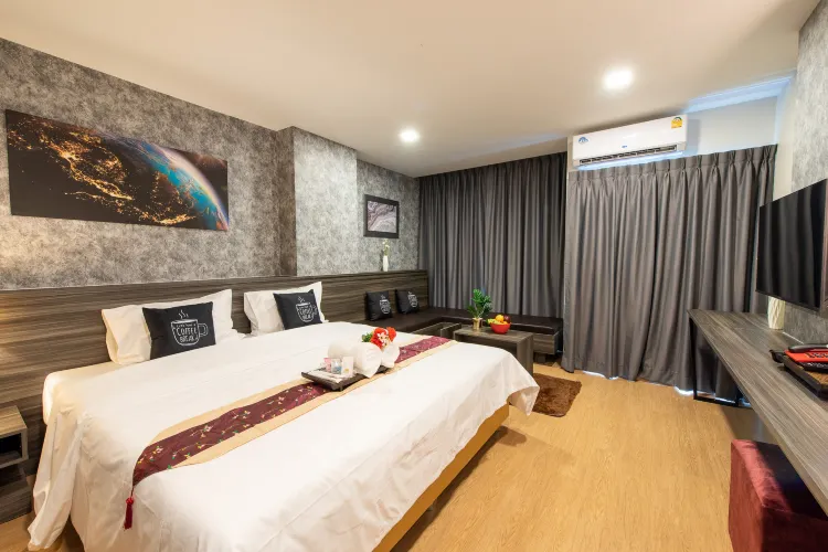 ห้องซูพีเรียร์ เตียงใหญ่ 1 เตียง