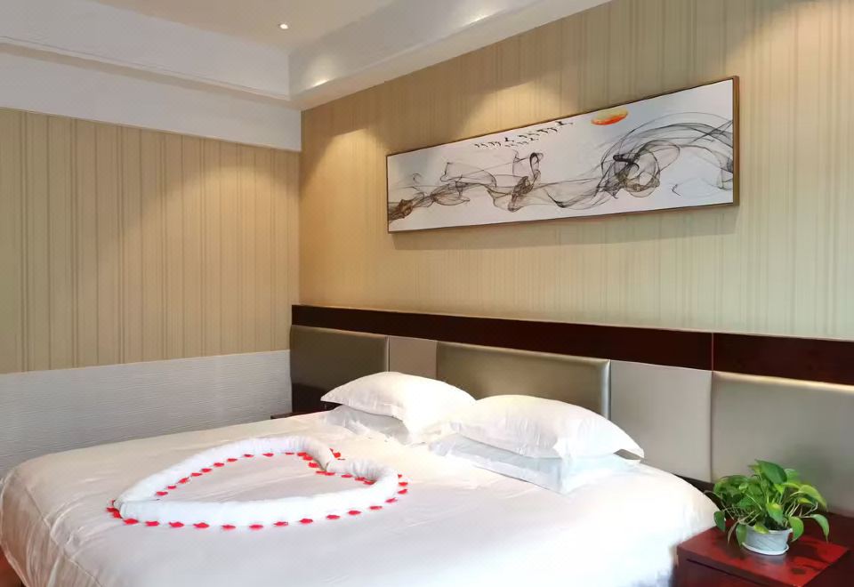 Mingkanghui Hotel Executive Double Room