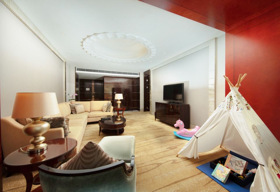 行政湖景亲子套房