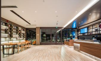 Hanting Hotel (Chengdu Tianfu Square Branch) - Housity