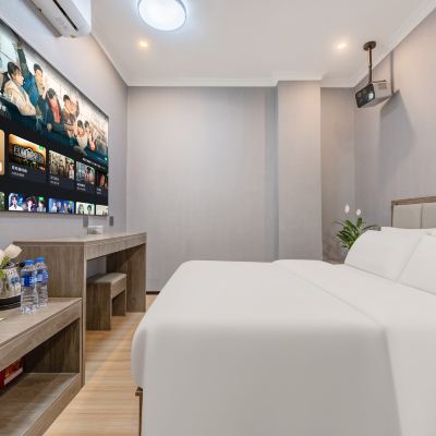 巨幕音影房 極光TV會員 商旅時尚飯店（深圳華強北店）優惠