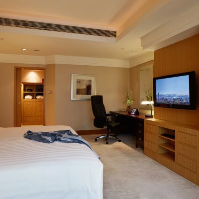 温馨一室一書房一廳公寓 深圳福田香格里拉大酒店優惠