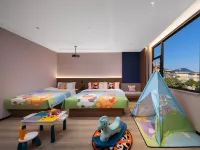 Yaduo Boya Hotel (Hengdian World Studios Ming and Qing Palace Gardens)