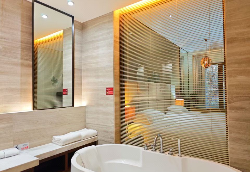 静谧双床房（落地窗+浴缸）