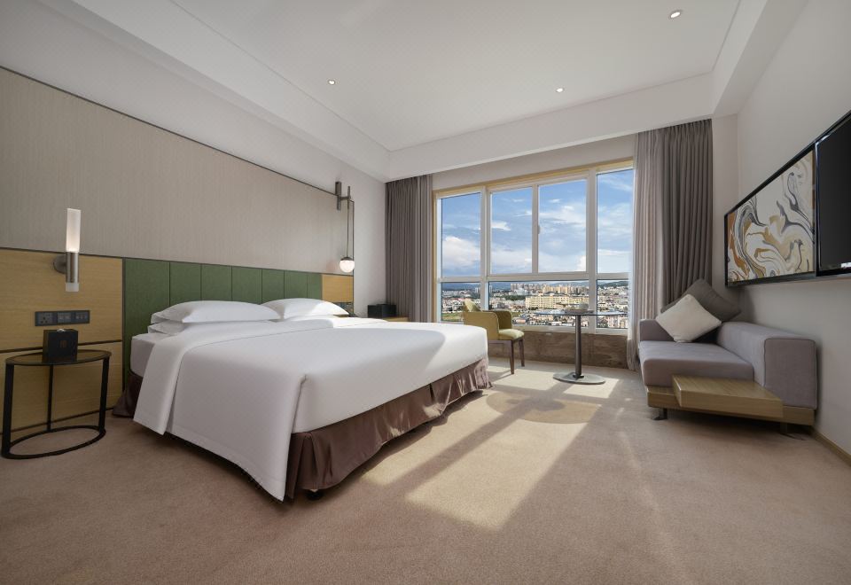 標準大床房（域景）