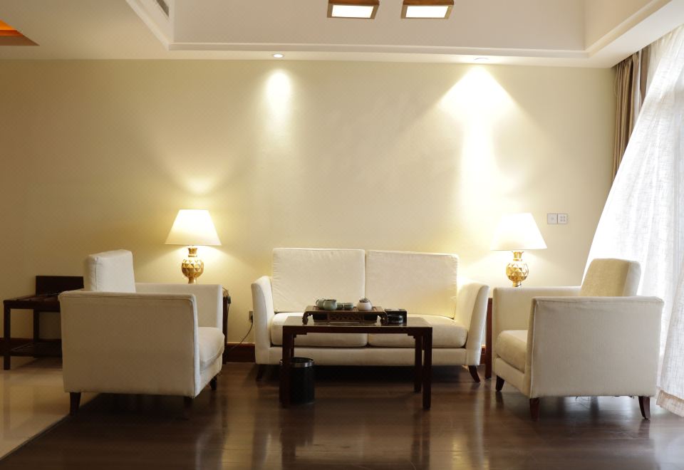 溫泉高級套房（溫泉水+觀景大陽臺）