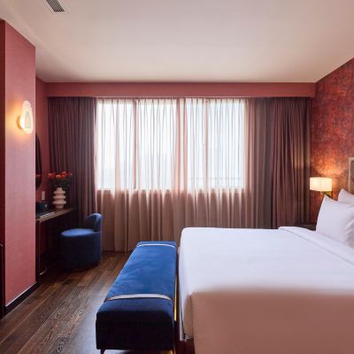 城景尊貴雙人床房 親切午夜飯店優惠