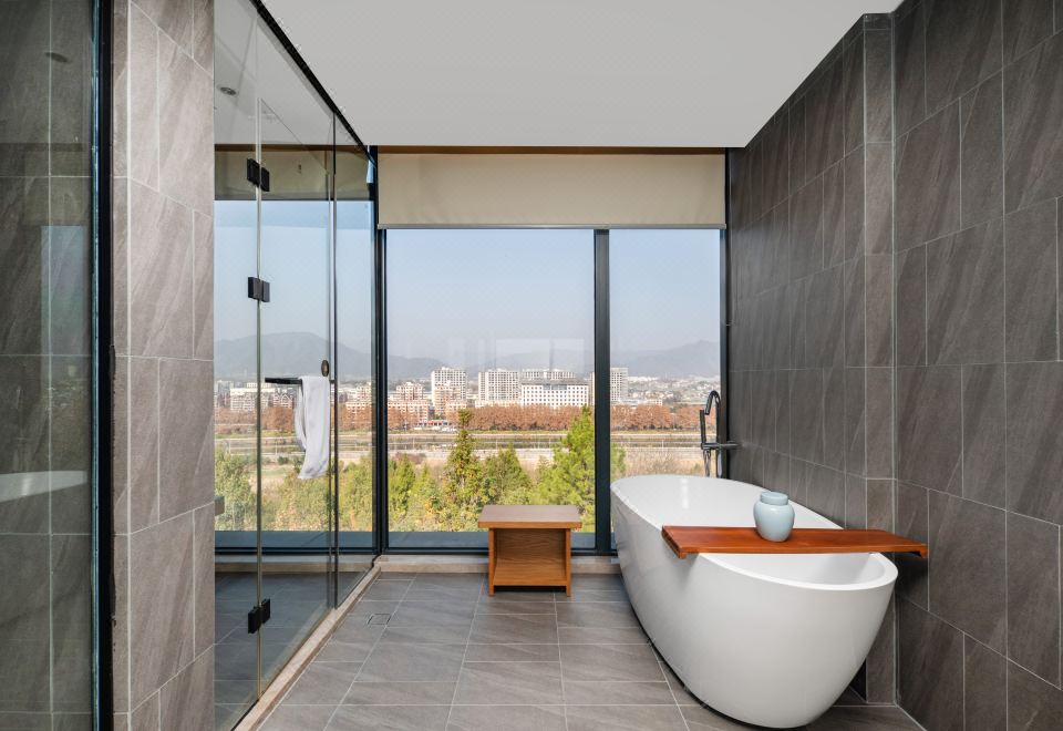 归野山景浴缸套房