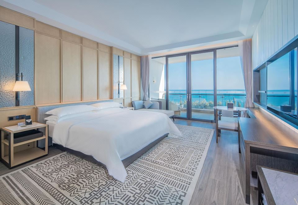 豪华海景大床房