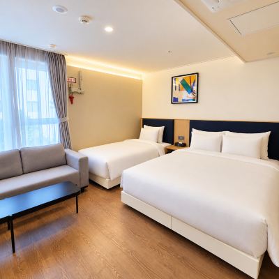 Family Twin Hound Hotel Busan Station Promo Code