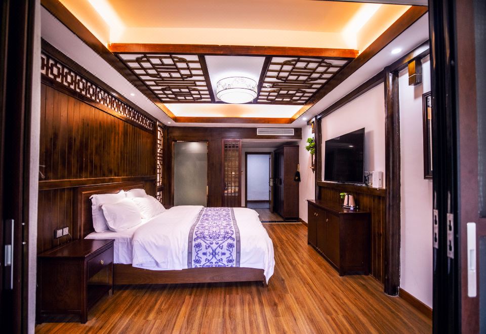 Furong Town Shuiyunxuan Inn (Furong Town Scenic Area)Guestroom - Near River (Double bed)