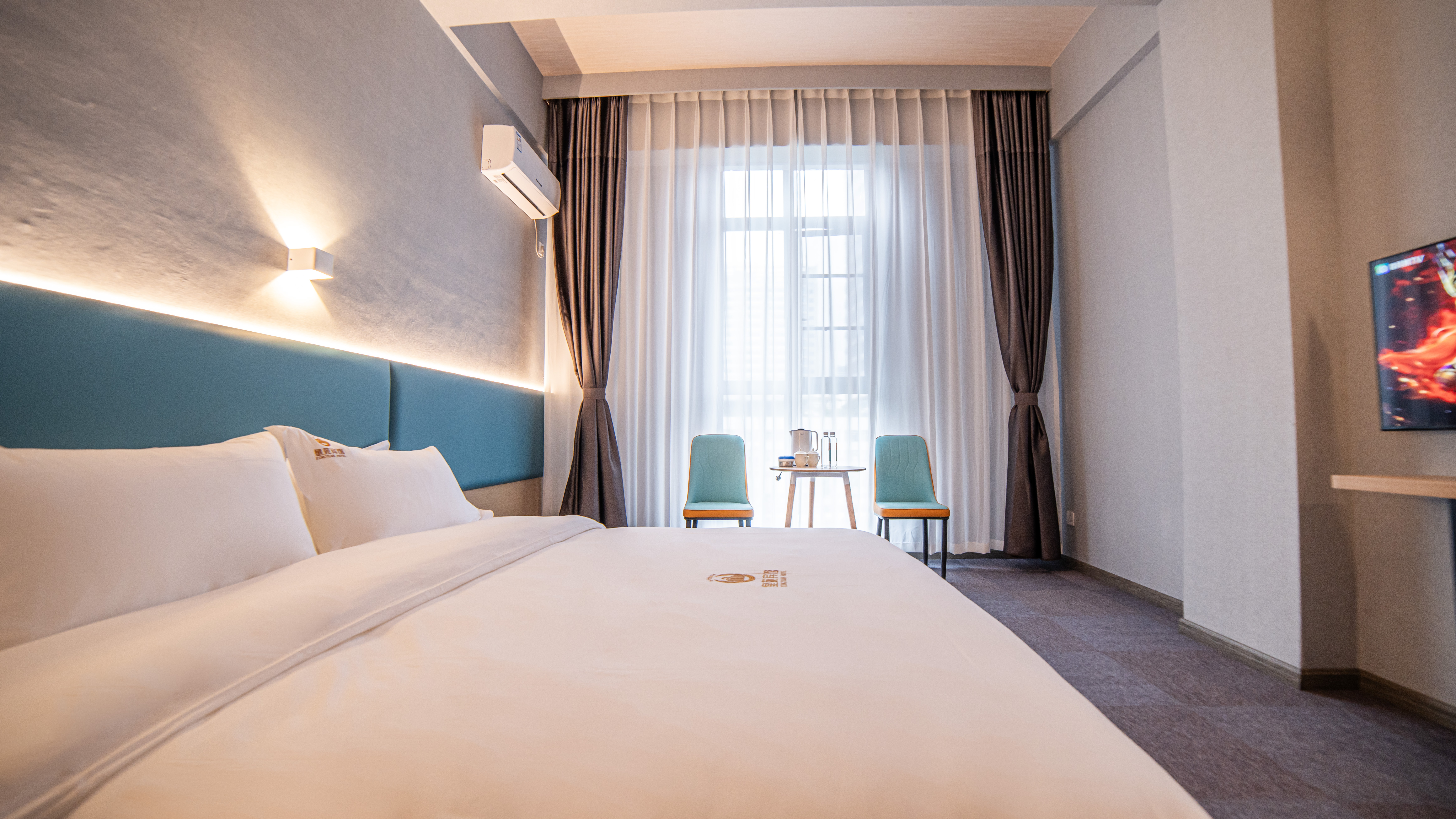 星愿.蒂芙尼蓝梦大床房（零压床品）