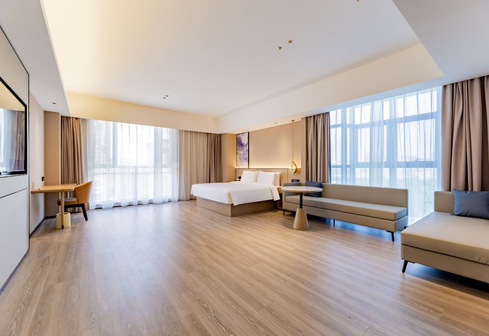 Starway Hotel (Bayannur City Government)Deluxe Queen Room