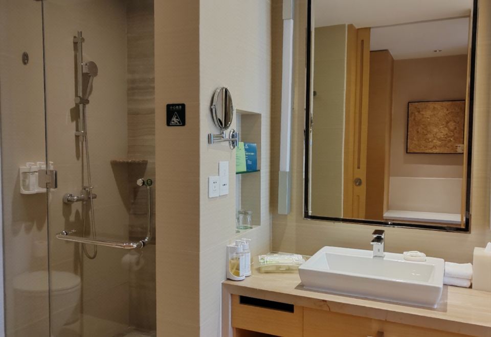 Holiday Inn Nanyang2 Twin Beds Standard Baihe River View 