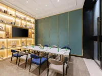 Hilton Garden Inn Aksu Downtown Hotele w: Aksu
