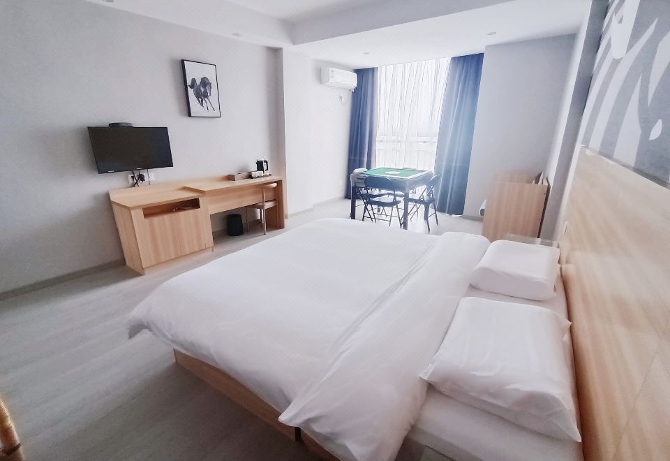 Standard Room (With Chess & Cards)