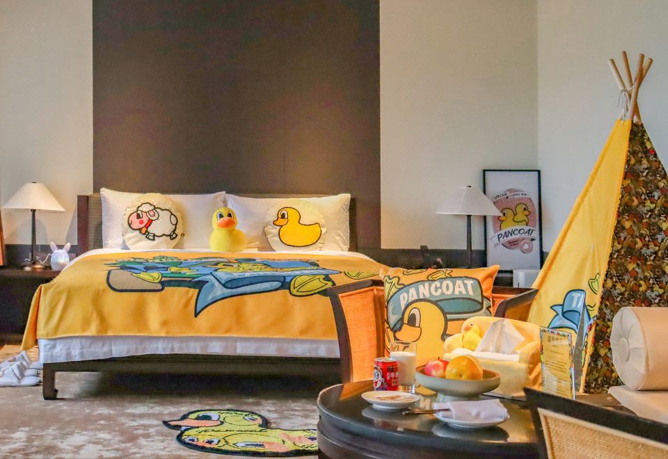 盼酷小黃鴨主題房