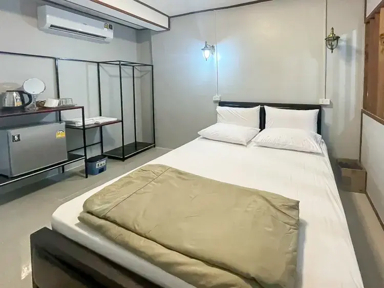 ห้องสแตนดาร์ด เตียงใหญ่ 1 เตียง