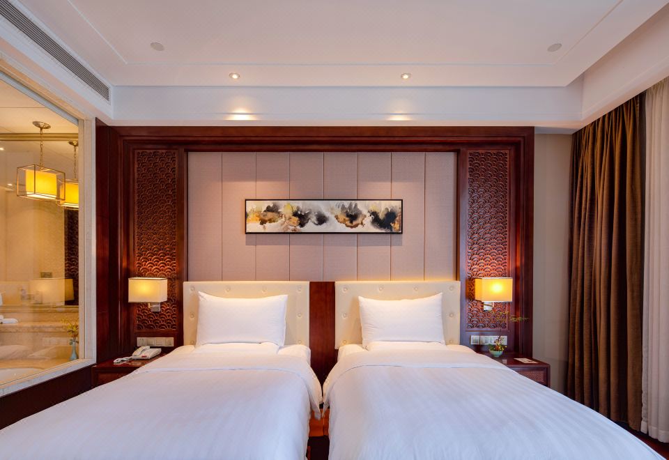 GRAND NEW CENTURY RESORT Siming Lake YuyaoSuperior Lake-view Twin Room