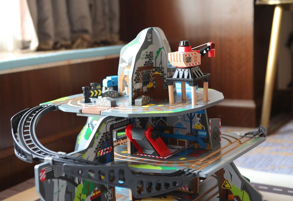 Hape火车轨道主题房