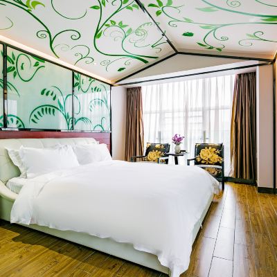 童夢收藏家·設計師奇航家庭房 豪閣遇上飯店（成都寬窄巷子店）優惠