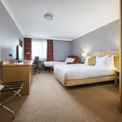 家庭大床房 斯文頓希爾頓逸林酒店優惠