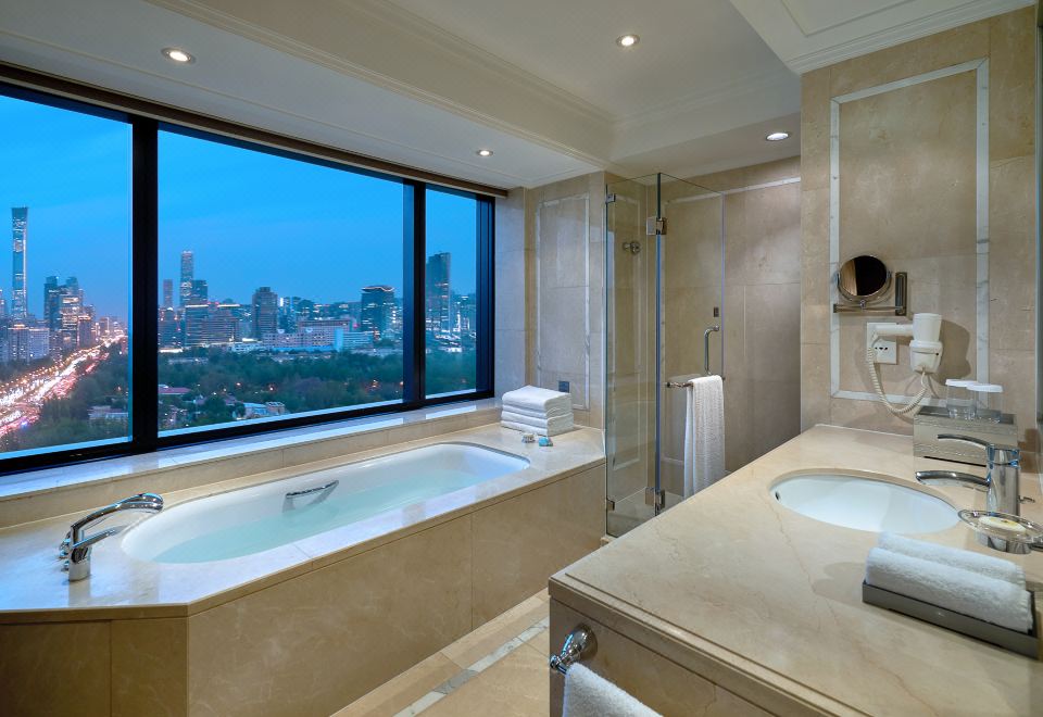 商務豪華河景房