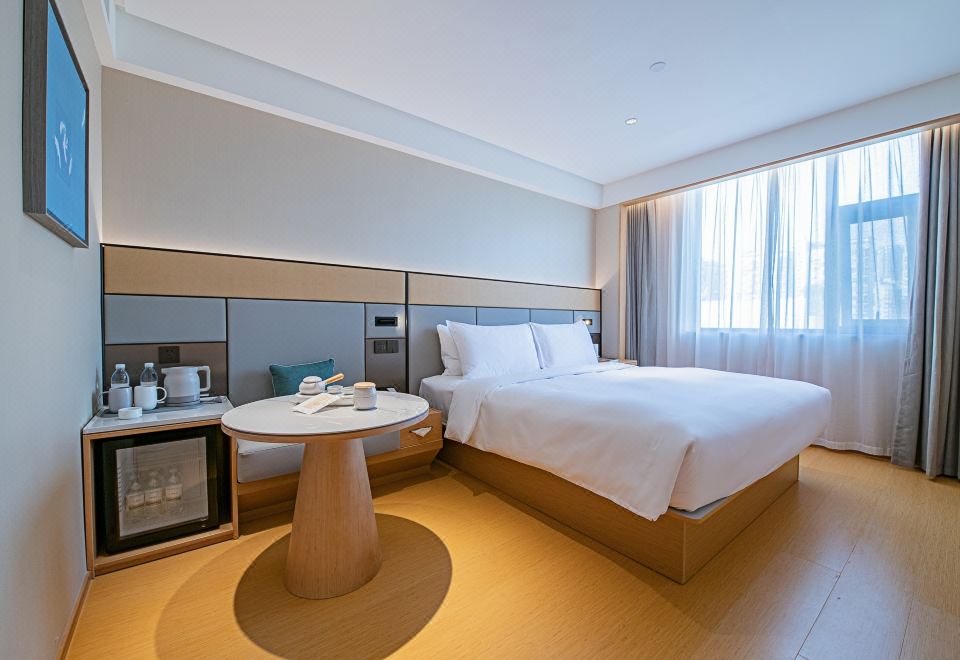 JI Hotel (Chengdu Taikoo Li 339 Tianfu Panda Tower)Superior Queen Room