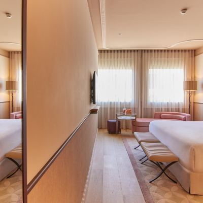 Deluxe Room 1 King bed Grand Hotel Central Barcelona Promo Code