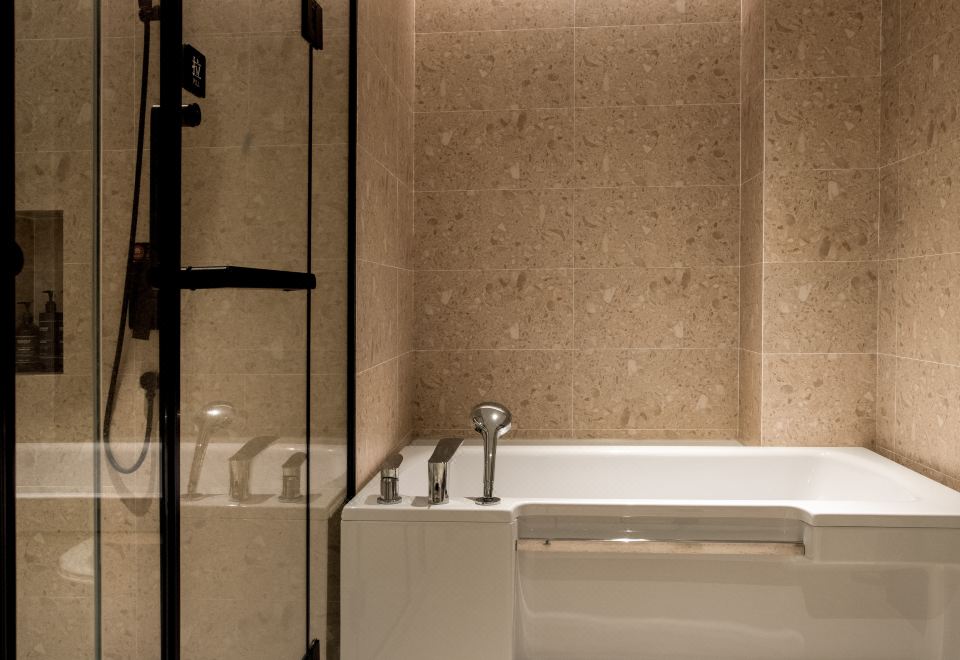 FUZHOU ROYAL HOT SPRING HOTEL & RESORTRoyal View Suite