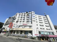 Yijia Hotel