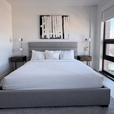 Queen Studio Apartment Sonder Court Square Promo Code