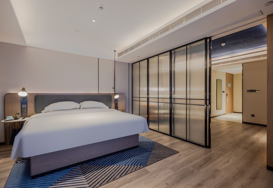 Featured Suite