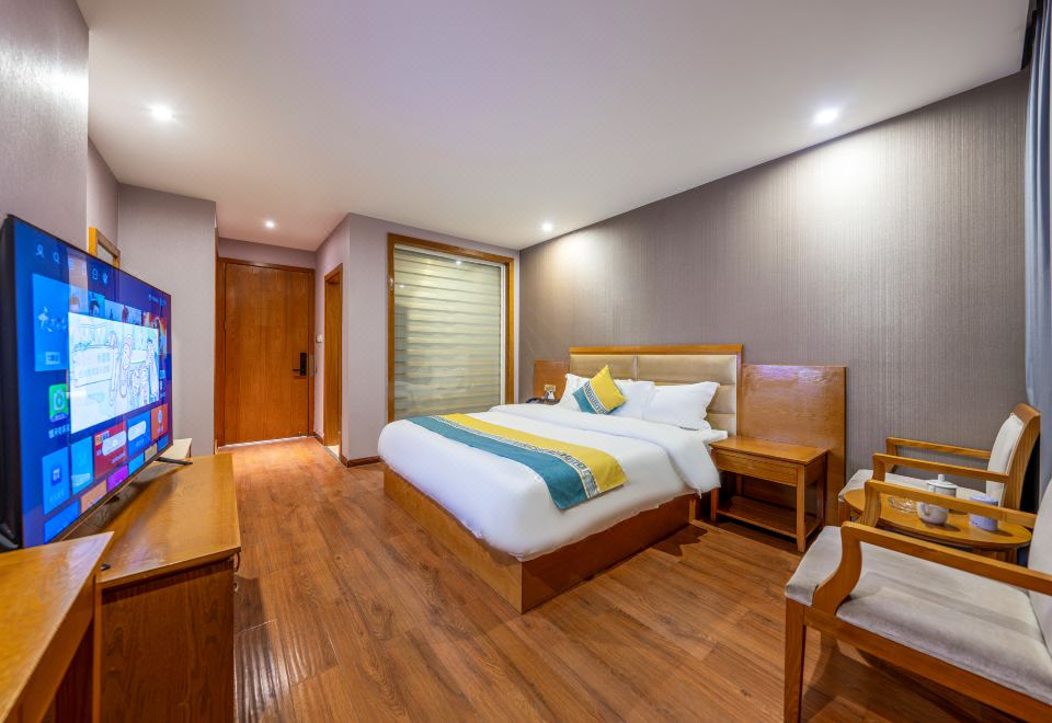 花園暖陽大床房