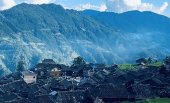 Congjiang Jiabang Terraces Lianghua Homestay