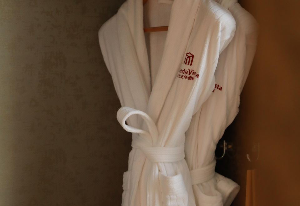 Wanda Vista ZhengzhouFamily-friendly Queen Room