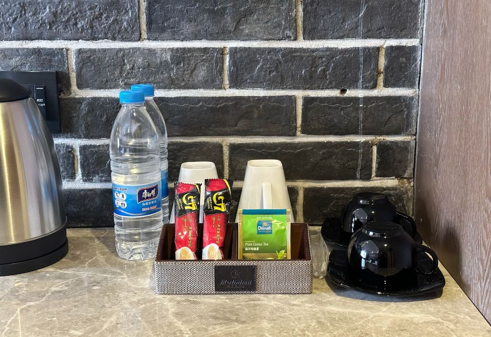 麗豪大床房（手機投屏+小冰箱）