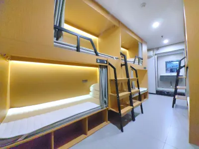 Huamin Youth Hostel (Shanghai Bund Branch) Hoteles en 