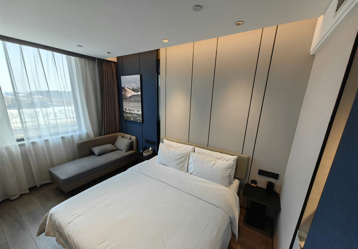 行政大床房（深睡R90+全屋智能+迷你小冰箱）