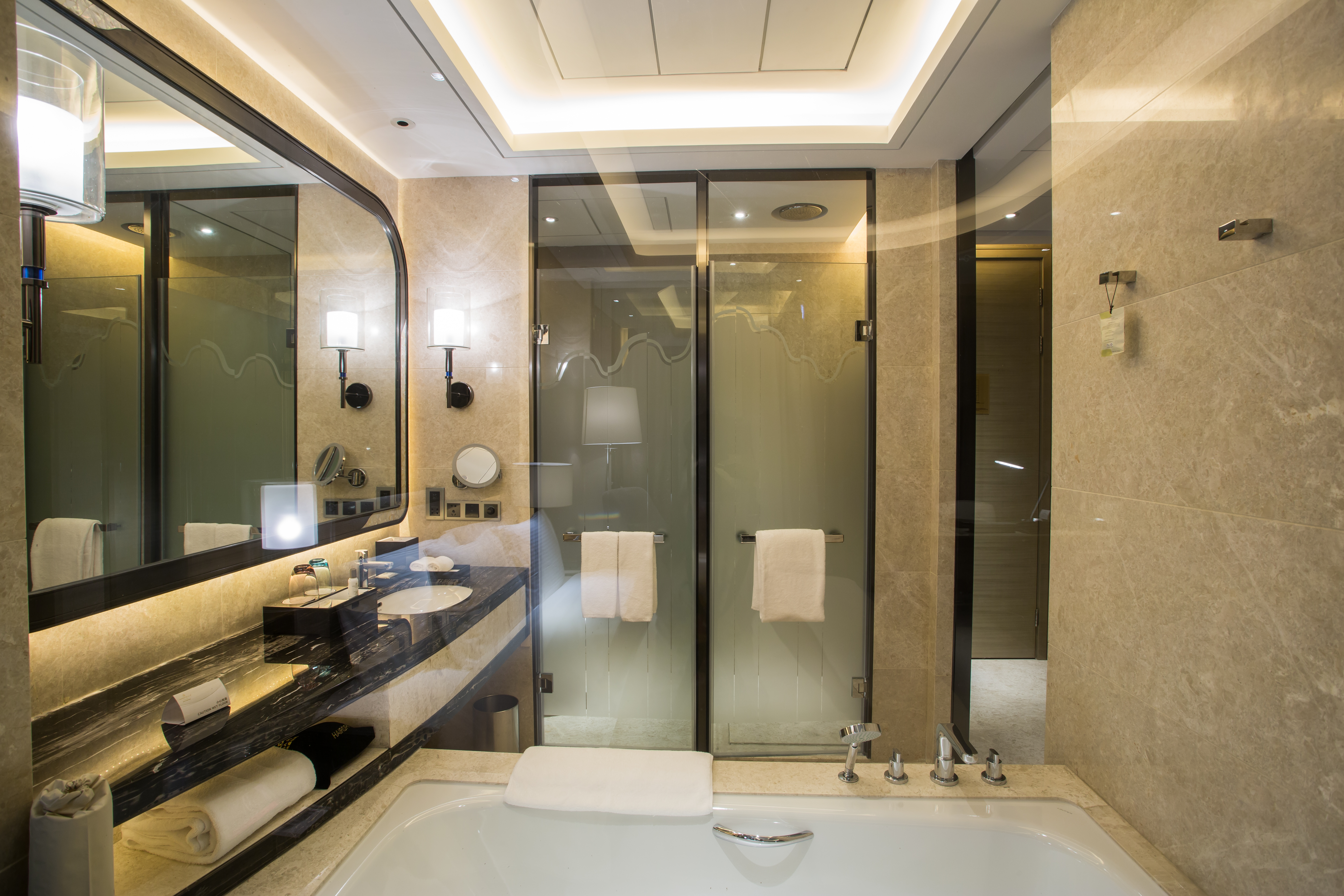 豪华双床房（全景落地窗+斯林百兰床垫+Acca Kappa洗护）