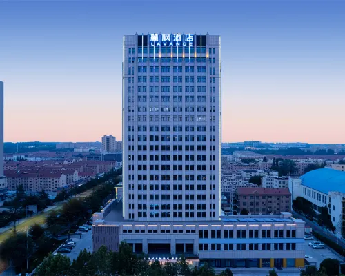Lavande Hotel (Weihai Rushan Zhenhua Shopping Center) Hôtels à : Rushan
